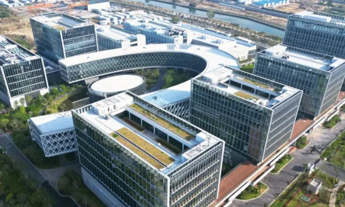 2024年工业机械市场趋势与耀隆重工设备选型适配方案